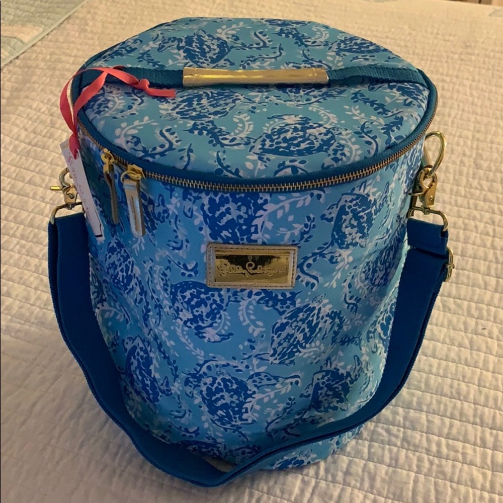 NWT Lilly Pulitzer Beach Cooler in Turtley Awesome